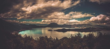 泸沽湖全景