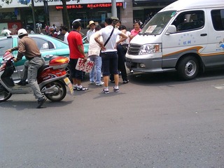 车子相刮090516 (1)