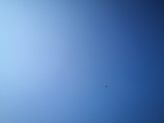 160047