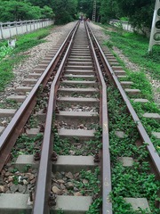 843