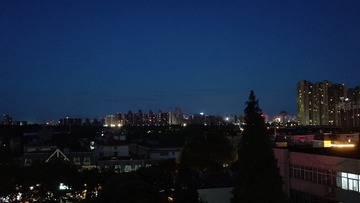 1000072136