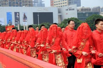 千人集体婚礼01