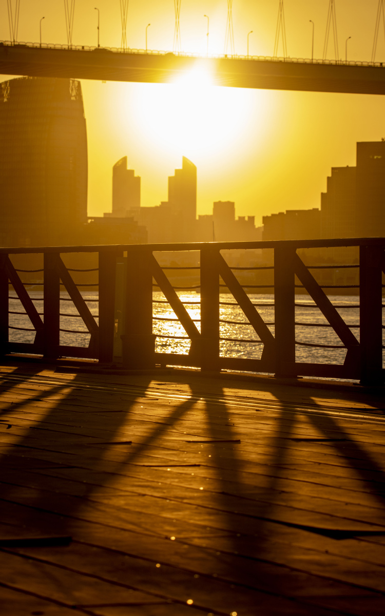 夕阳照栏杆 - df3dray - 图虫