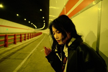 001