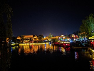 424592