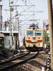 543644