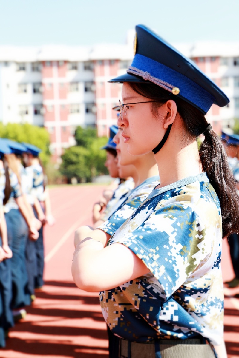 汉口学院新生军训
