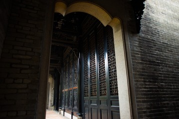 L1003563