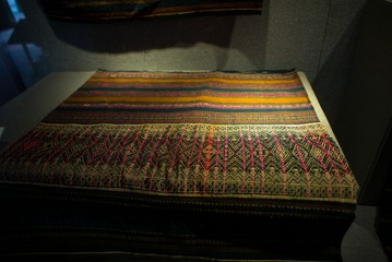 L1003568