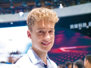 L1050939