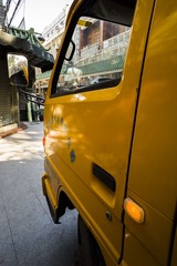 L1004557