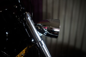 L1000400