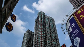 L1120429