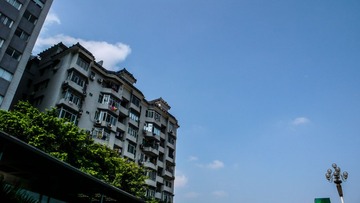 L1120358