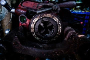 L1200329A