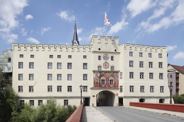 L1000682