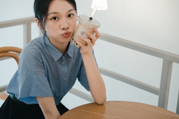 10506