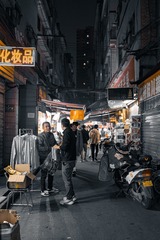 001