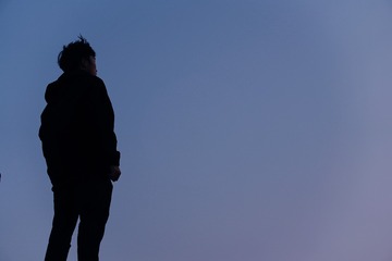 001