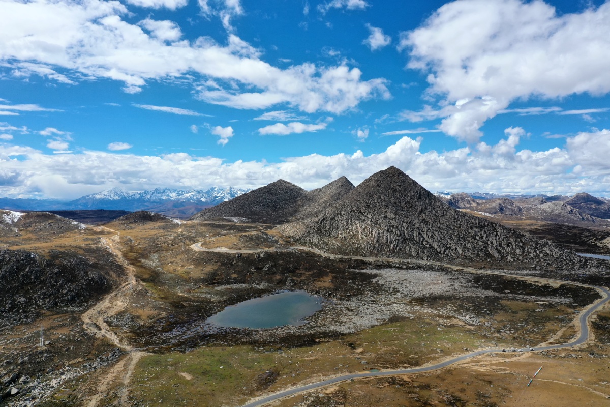 铁匠山垭口