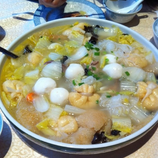 西溪中餐馆的三鲜汤