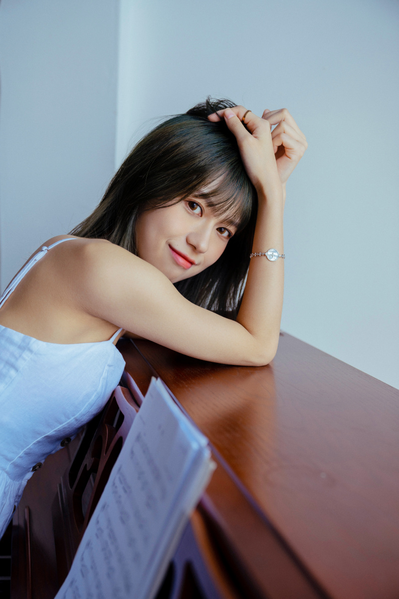 夏日的冰汽水04此次拍摄在北京通州的一家民宿内约