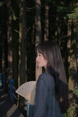 001