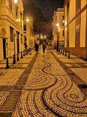 273348