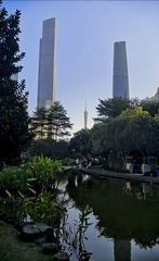 180352