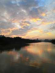 160864