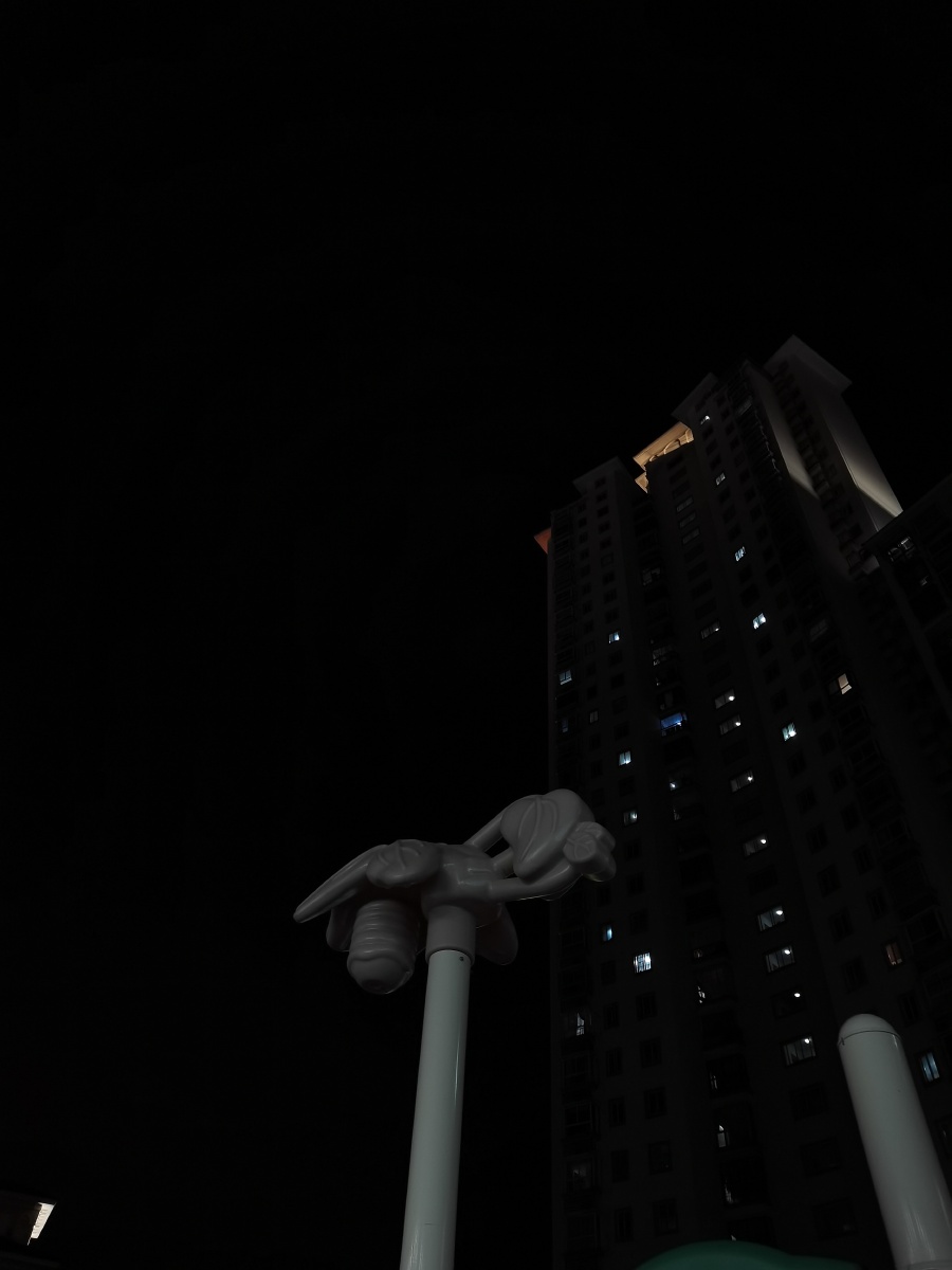 阴天,没有星星的夜晚