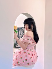 001