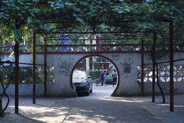 社区门口