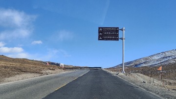 1000114605