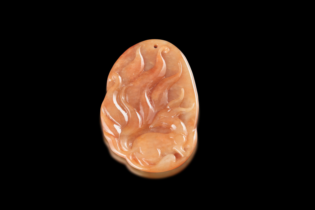 翡翠玉牌吊坠九尾狐