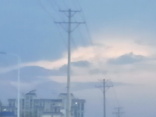 2588325