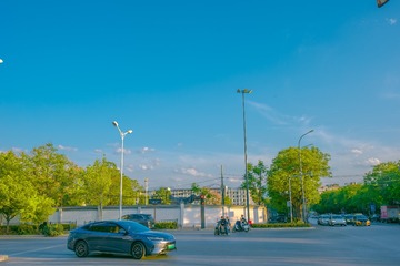 1000637421