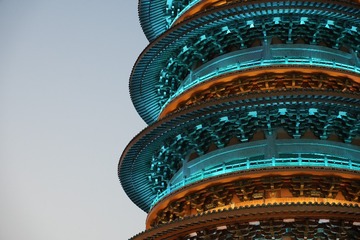 1000107744