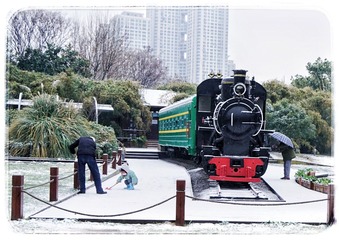 429299