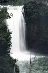 1000018728