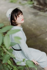 001