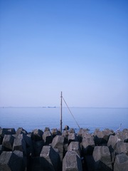 001