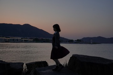 001