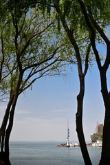 1704660
