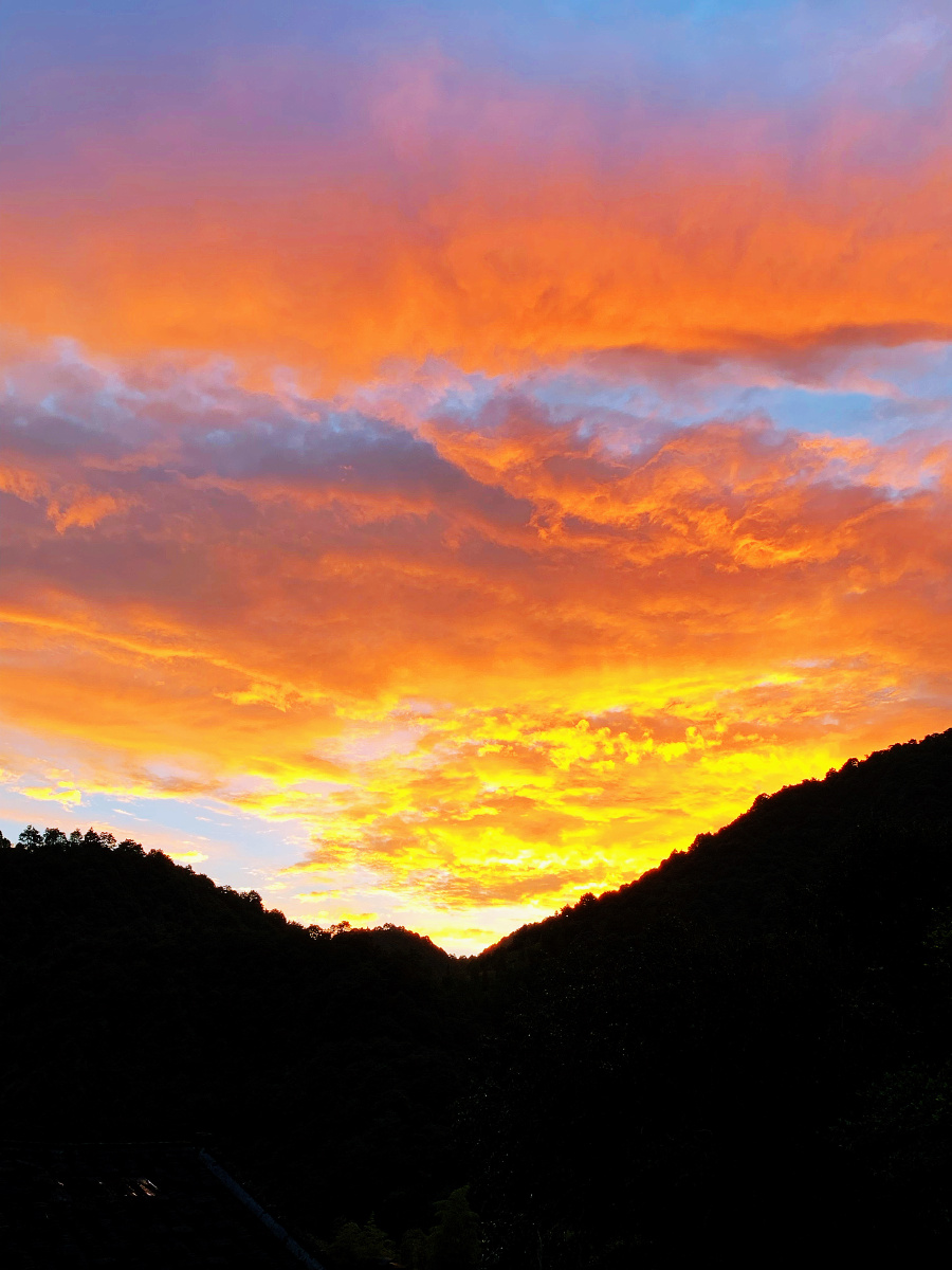 霞光映满天福建柘荣县凤岐辛丑年丁酉月丙寅日2021091518001811分作者