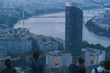 001
