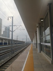 5732336