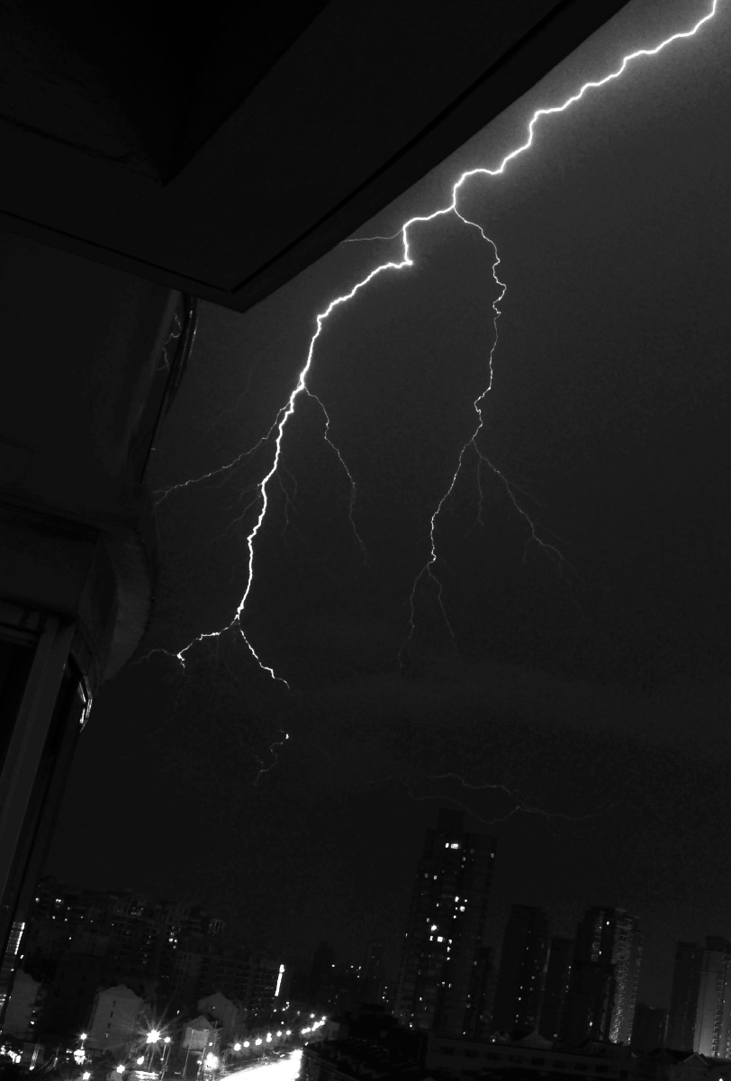 闪电吧,魔都! - 伦敦县委书记 - 图虫摄影网