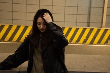 001