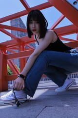 001